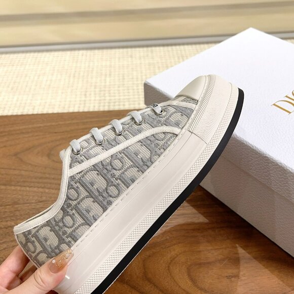 Dior Gray Sneakers with Rubber Toe Cap and Canvas Upper - Picture 5 of 9